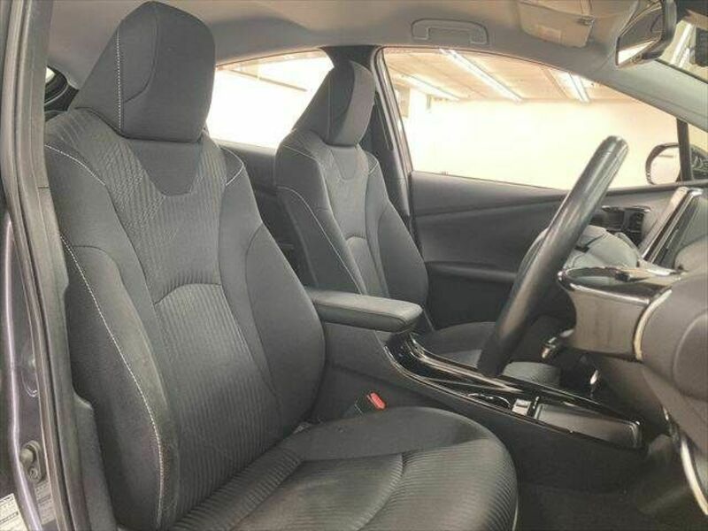 PRIUS PHV-5
