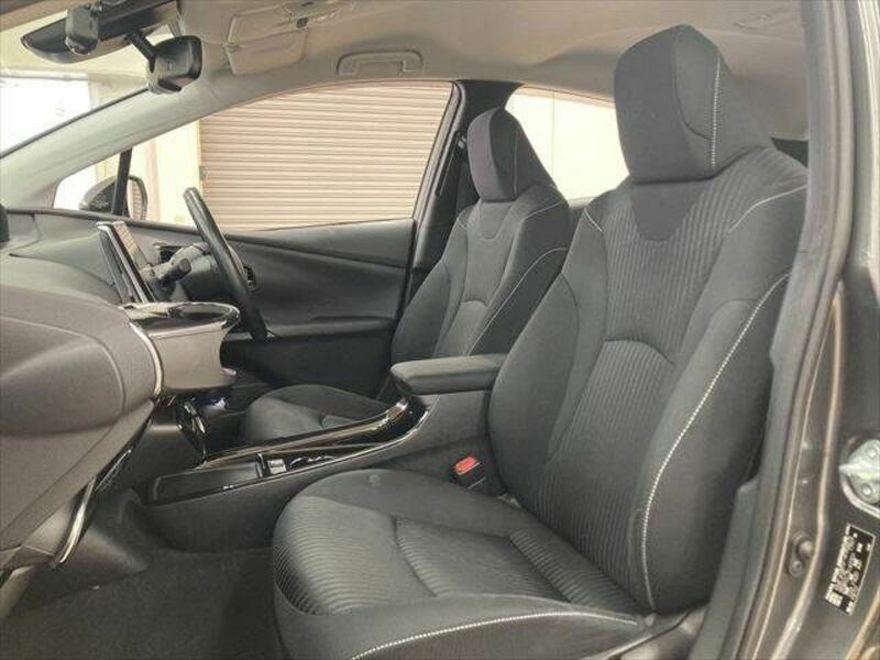 PRIUS PHV-27