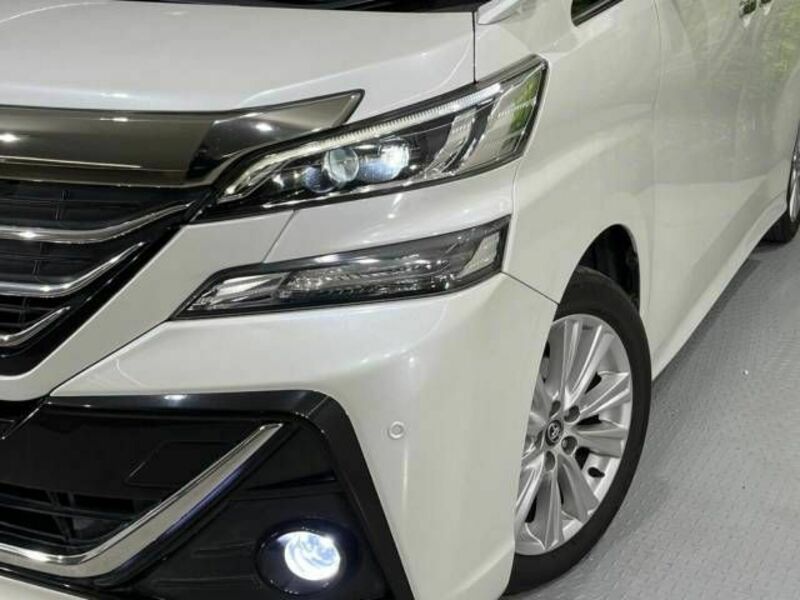 VELLFIRE-12