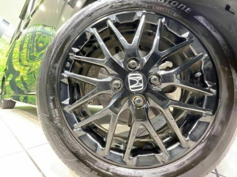 N BOX CUSTOM-13