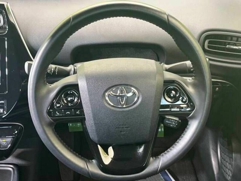 PRIUS-10
