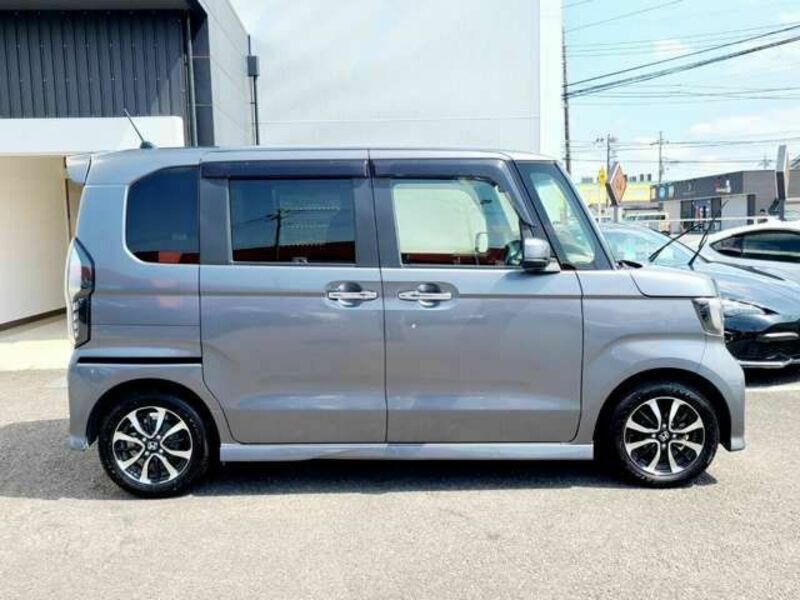 N BOX CUSTOM