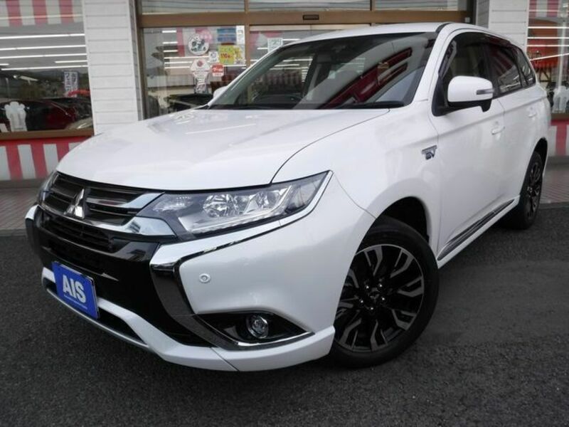 MITSUBISHI　OUTLANDER PHEV