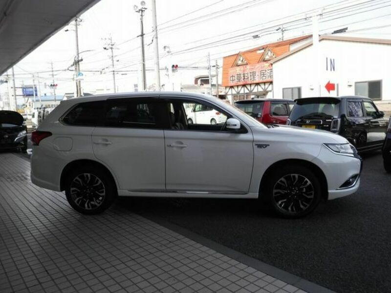 OUTLANDER PHEV