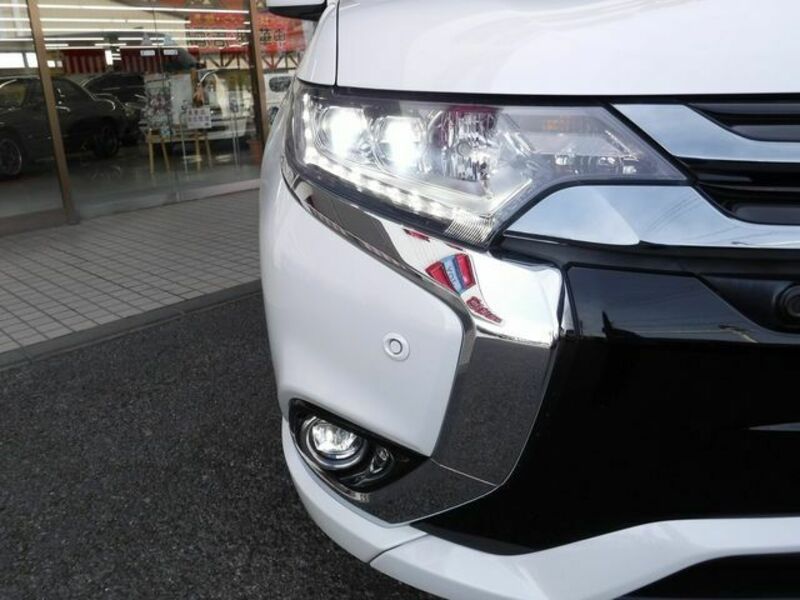 OUTLANDER PHEV
