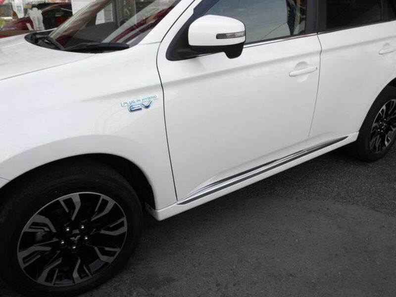 OUTLANDER PHEV