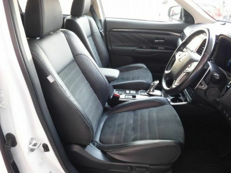 OUTLANDER PHEV