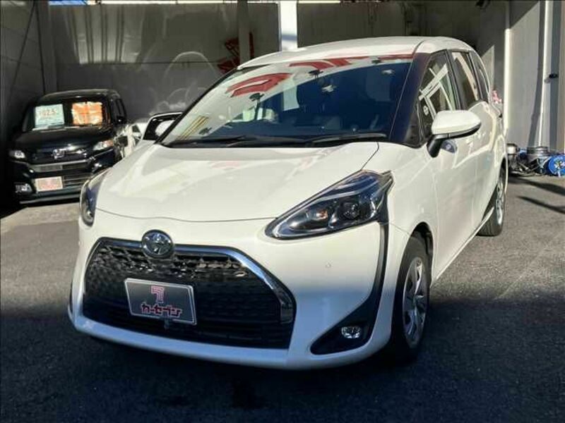 TOYOTA　SIENTA