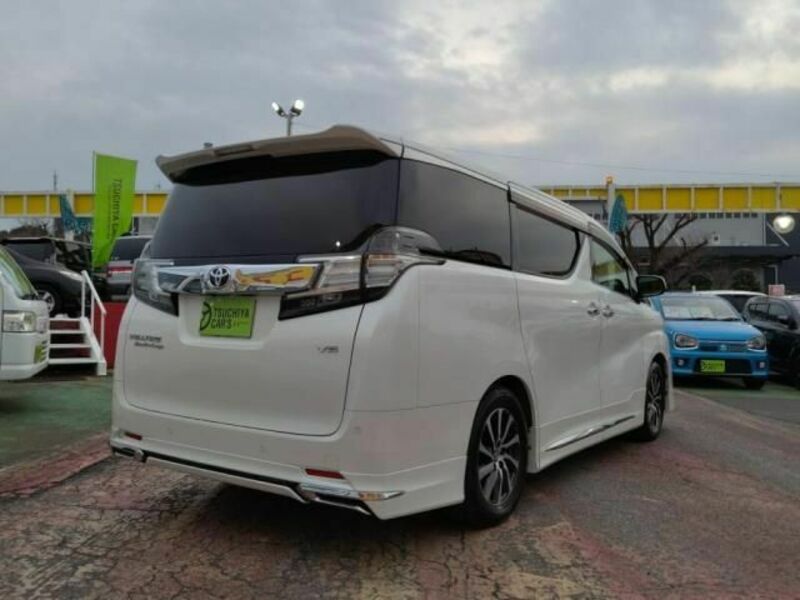 VELLFIRE-1