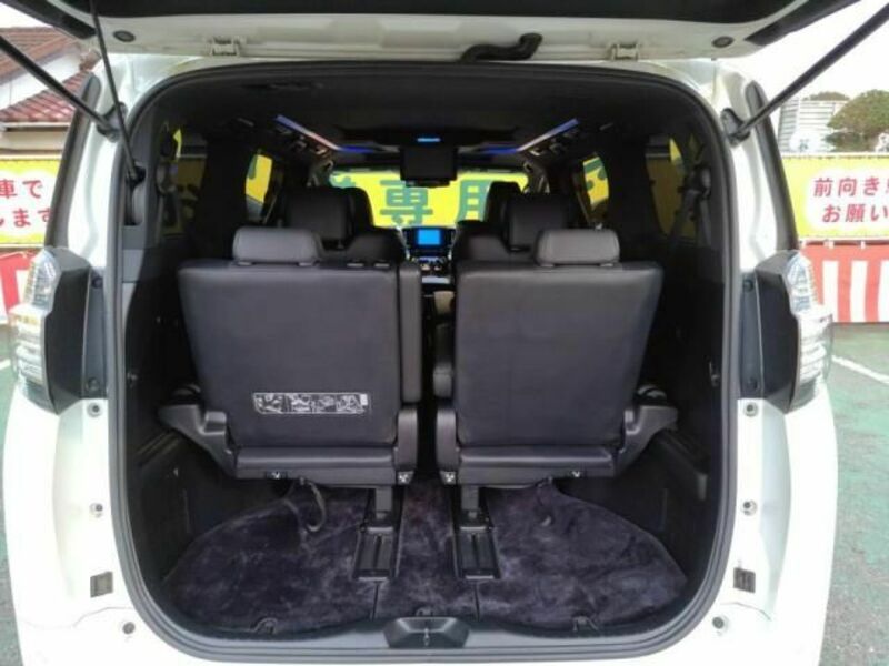 VELLFIRE-20