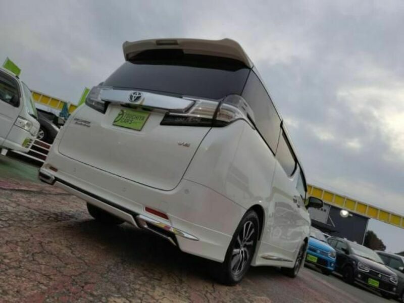 VELLFIRE-23