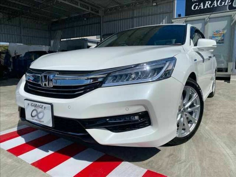 HONDA　ACCORD HYBRID