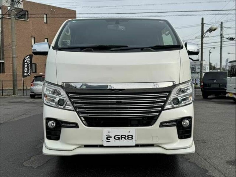 NV350 CARAVAN-1