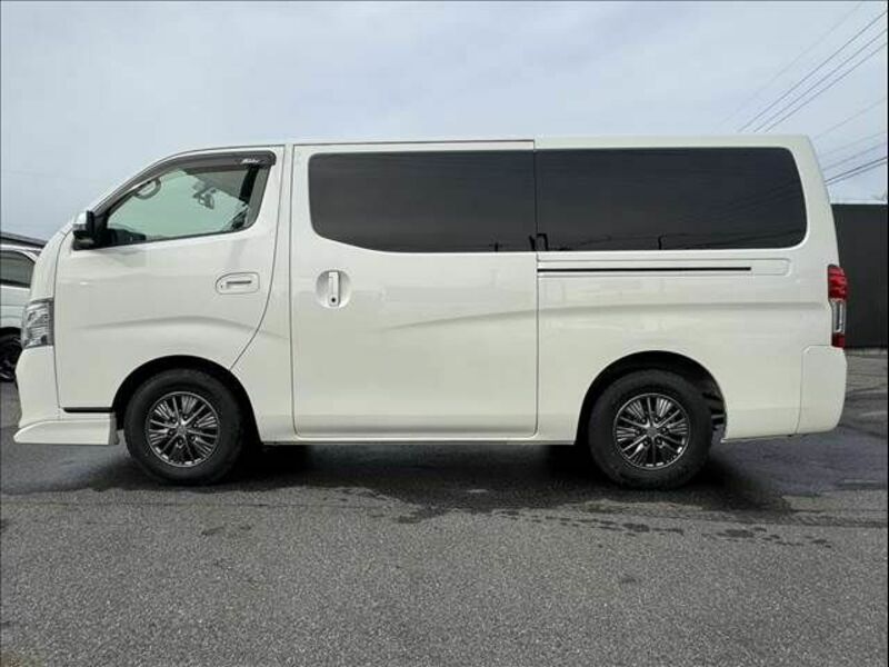 NV350 CARAVAN-13