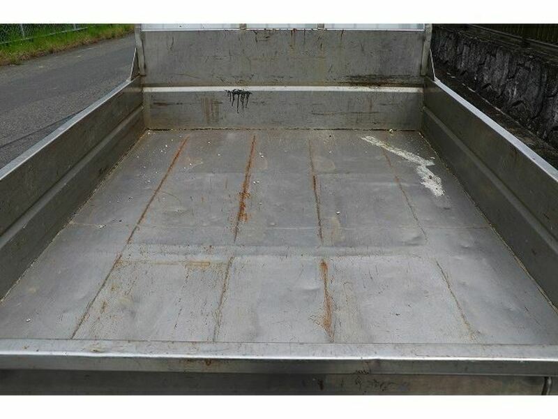 MINICAB TRUCK-2