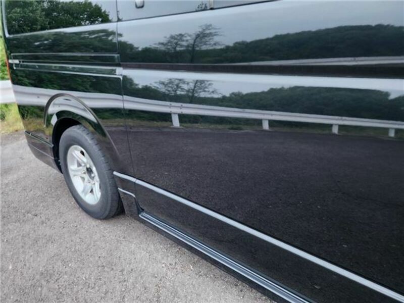 HIACE-10