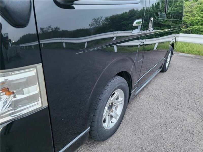 HIACE-11