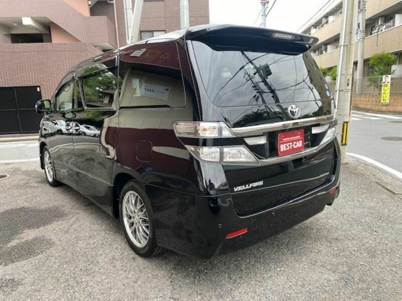 VELLFIRE-1