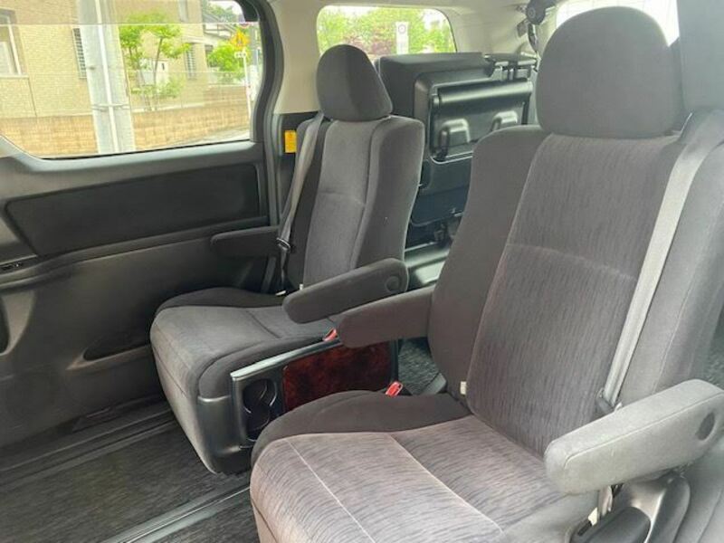 VELLFIRE-16