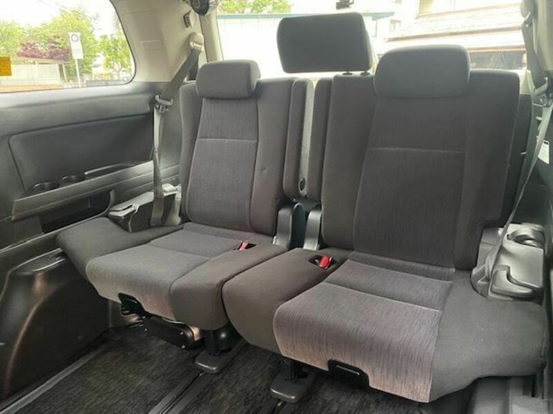 VELLFIRE-17
