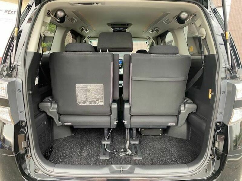 VELLFIRE-19
