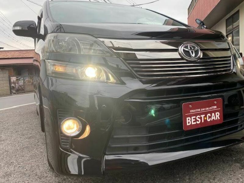 VELLFIRE-41