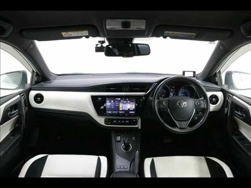 AURIS HYBRID-2