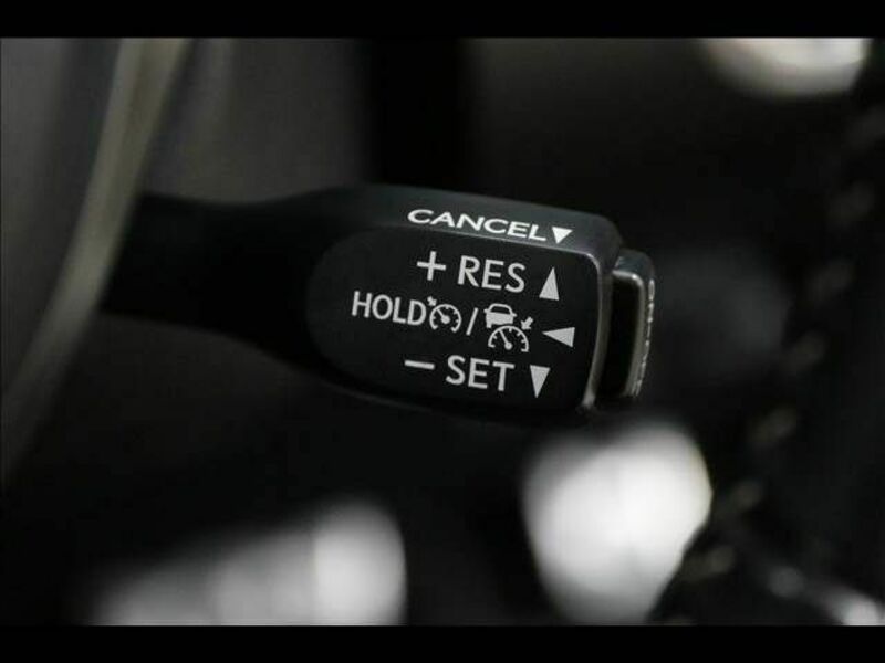 PRIUS PHV-7
