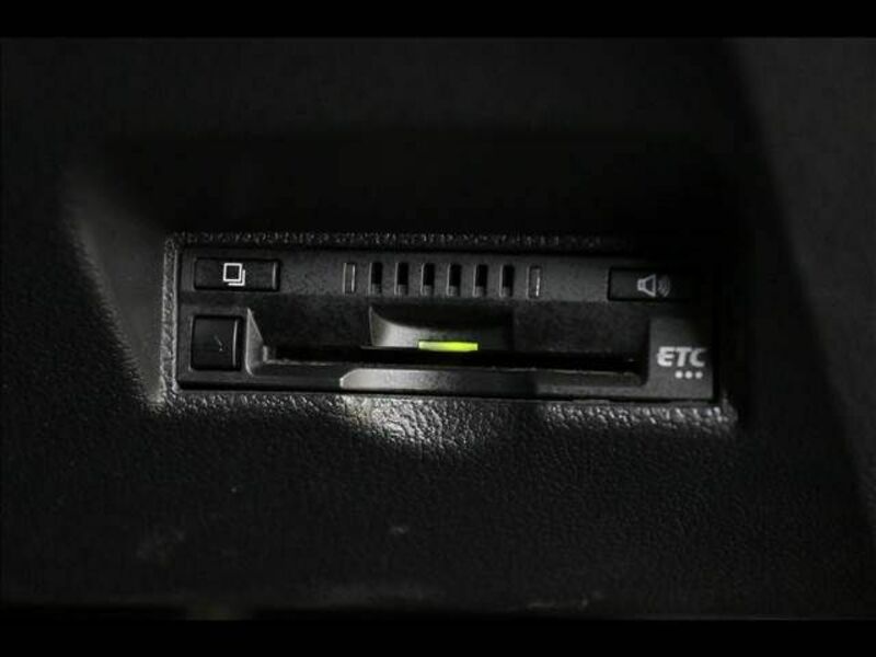 PRIUS PHV-8