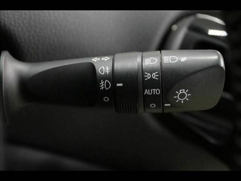 PRIUS PHV-9