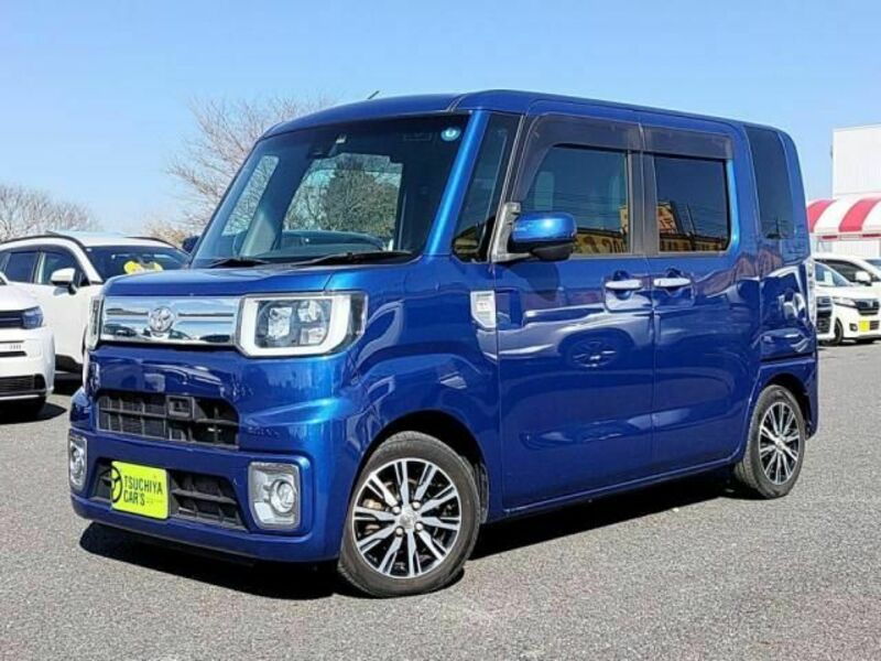 TOYOTA　PIXIS MEGA