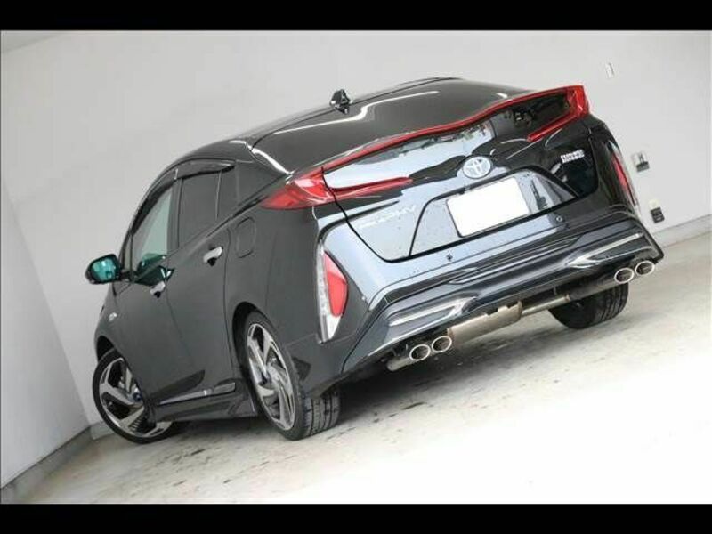 PRIUS PHV-10