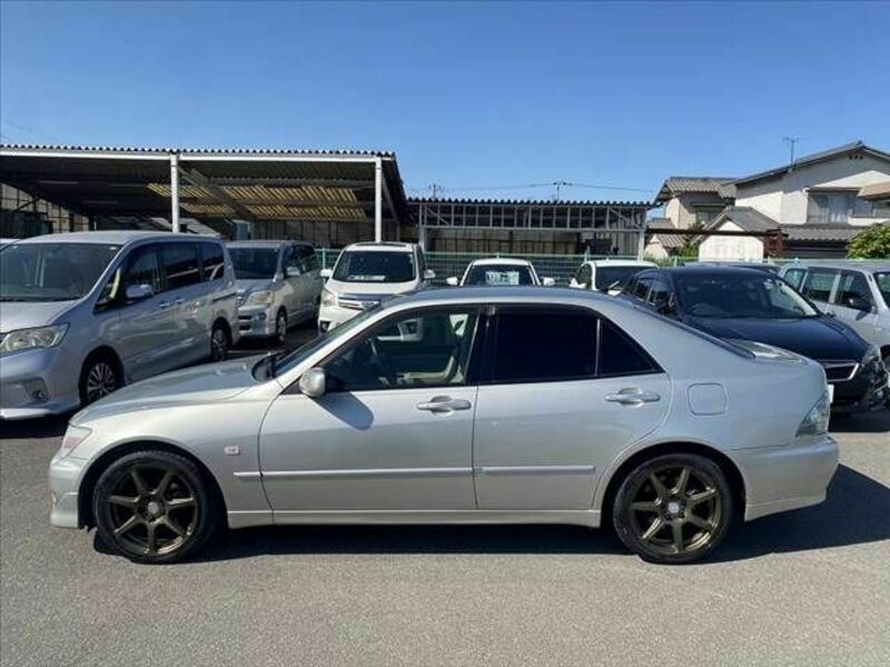 ALTEZZA-10