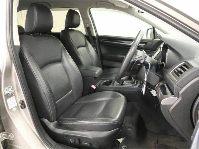 LEGACY OUTBACK-4