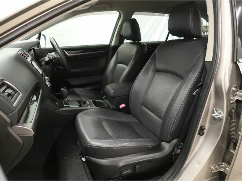 LEGACY OUTBACK-5