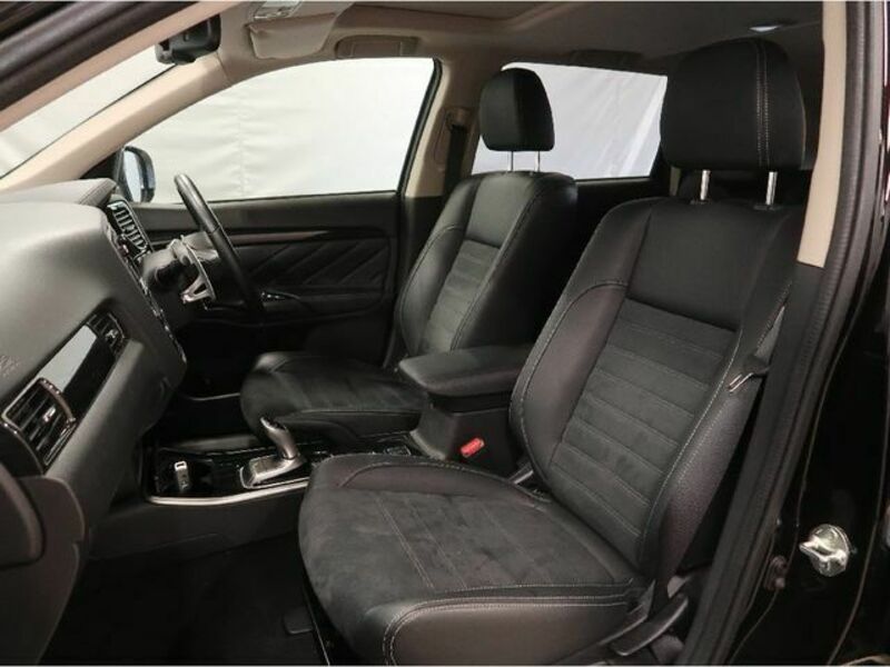 OUTLANDER PHEV
