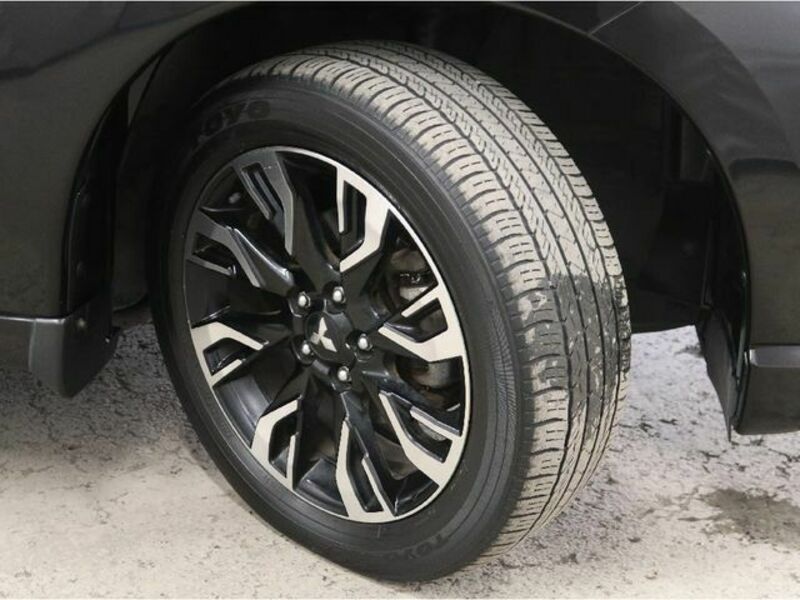 OUTLANDER PHEV