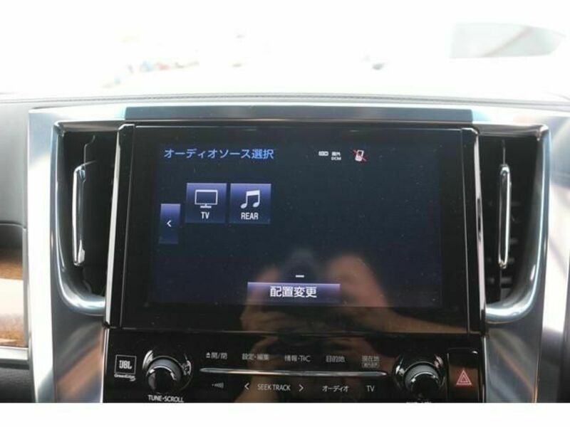VELLFIRE-4