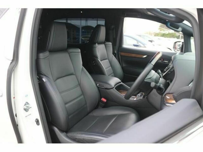 VELLFIRE-13