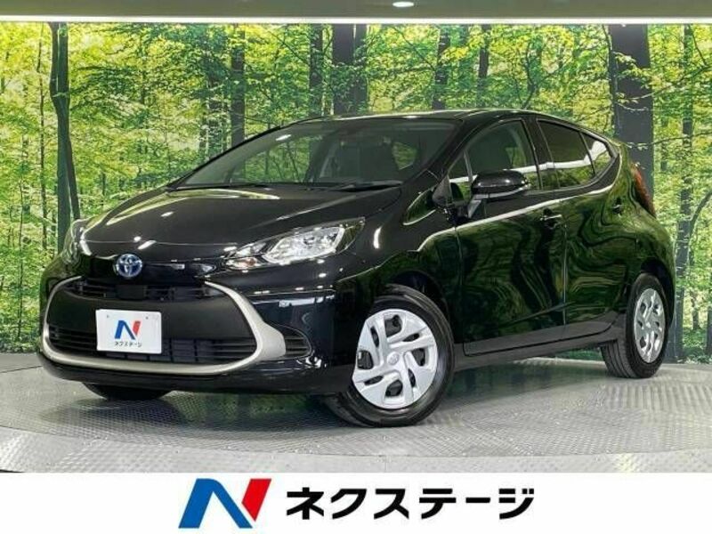 TOYOTA　AQUA