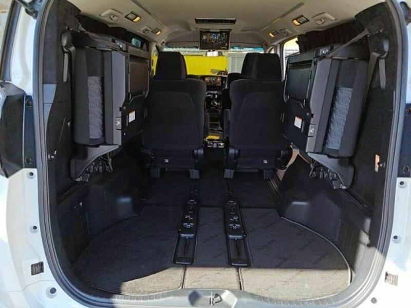 VELLFIRE-26
