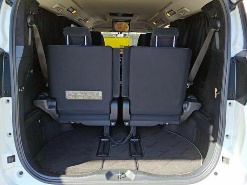 VELLFIRE-27