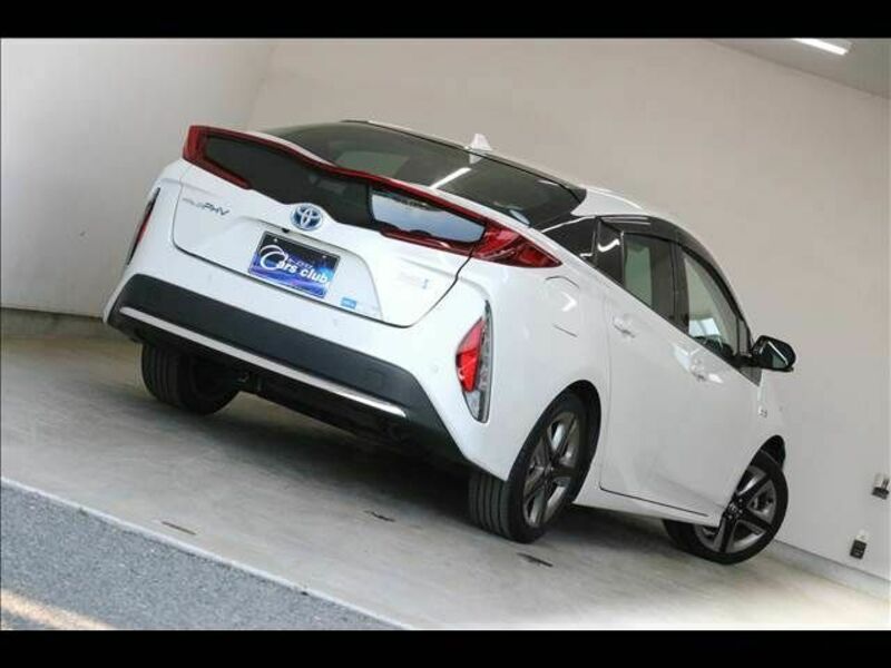 PRIUS PHV-11