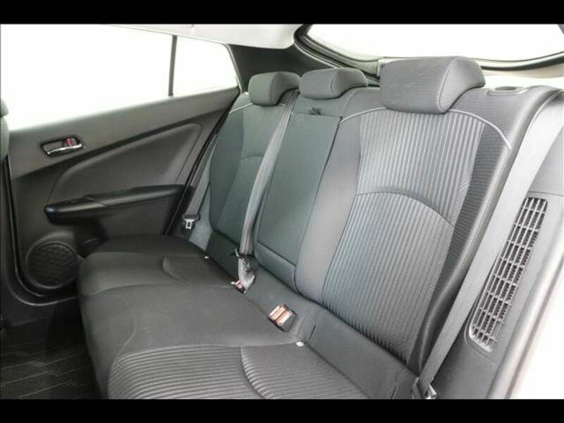 PRIUS PHV-18