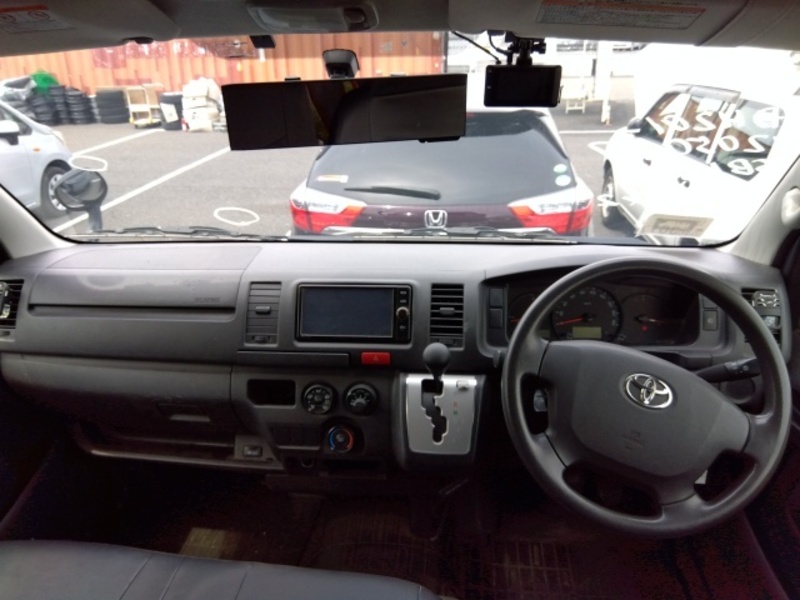 HIACE VAN-4