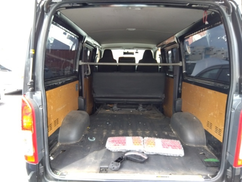 HIACE VAN-10