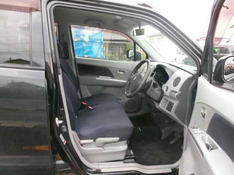 WAGON R-13