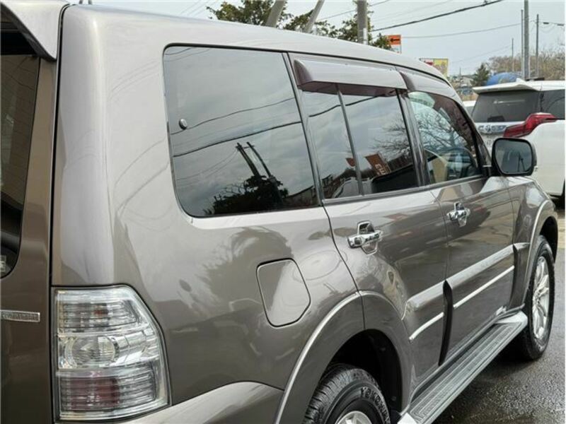 PAJERO-7