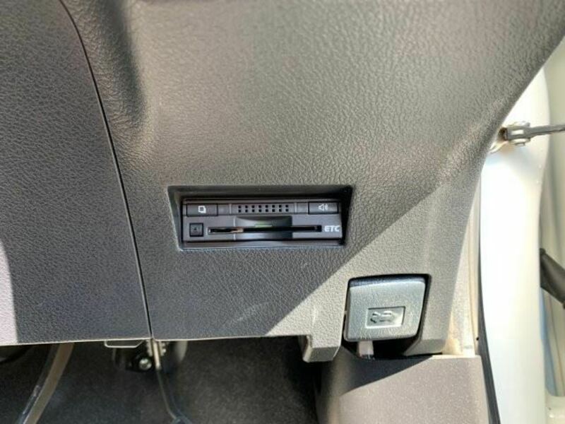 COROLLA FIELDER-15