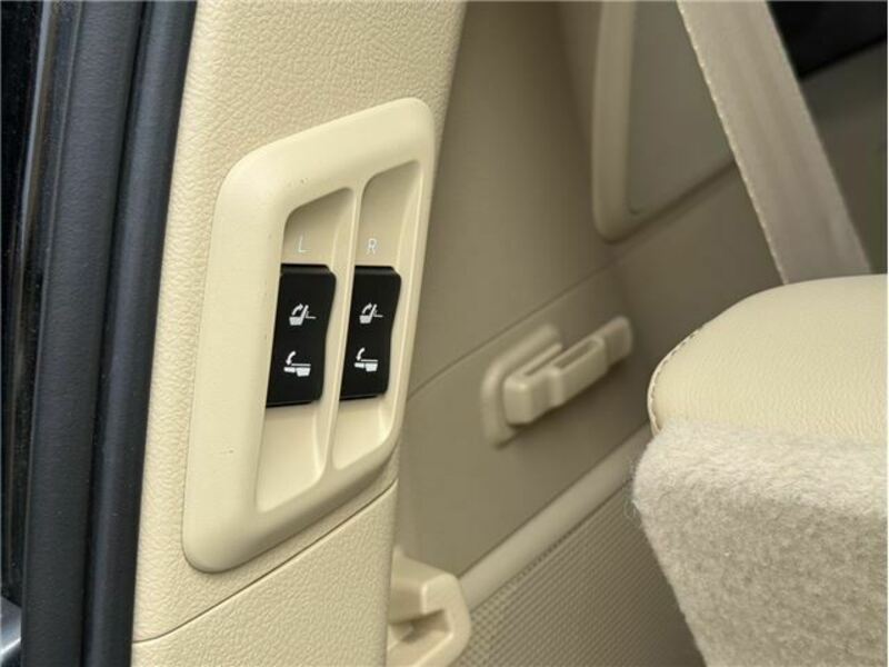 LAND CRUISER PRADO-18